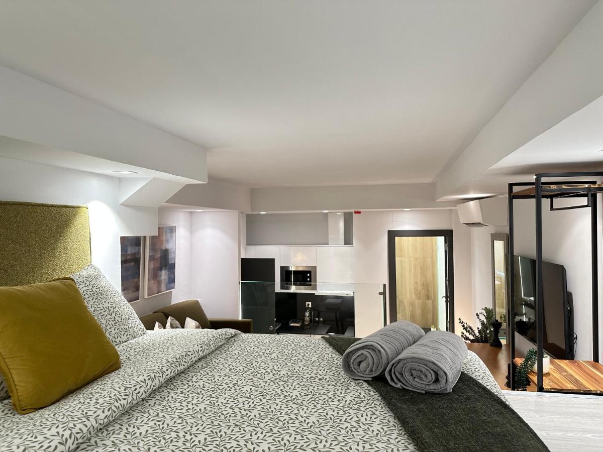 Suites 18 - Hostatel - B&B Granada