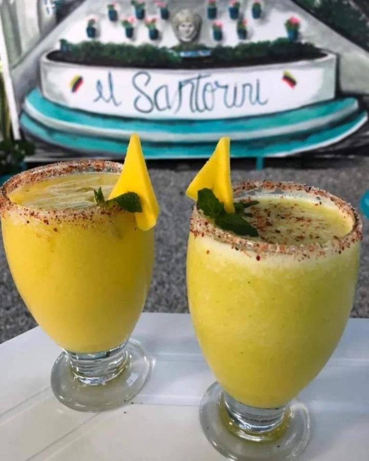 El santorini colombiano en Doradal - B&B Puerto Triunfo