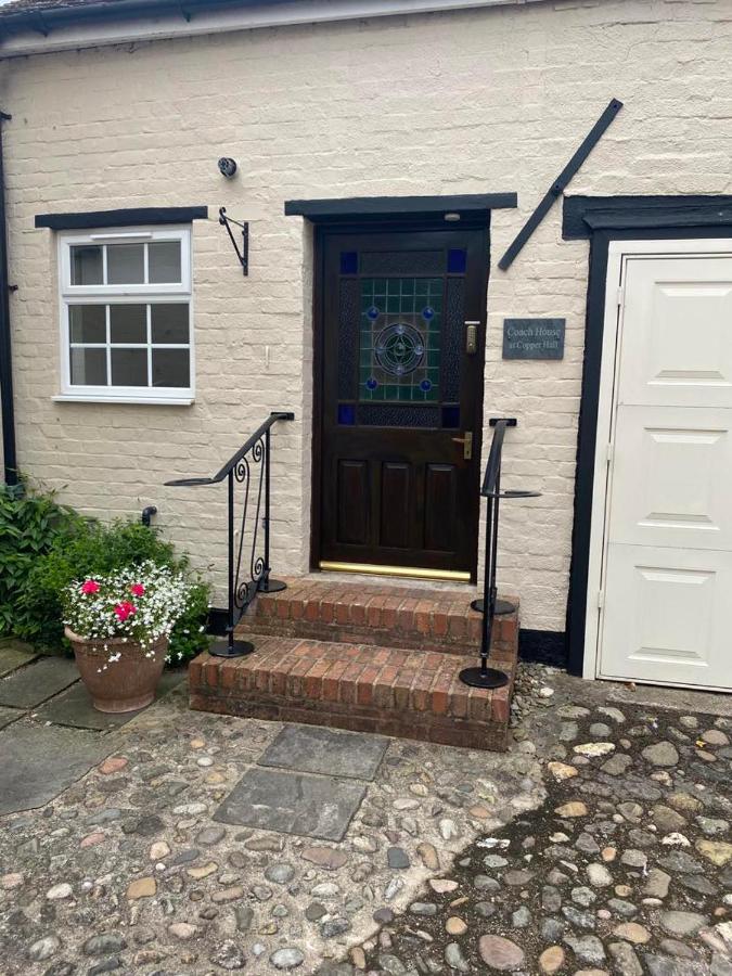 B&B Leominster - The Coach House at Copper Hall - Bed and Breakfast Leominster