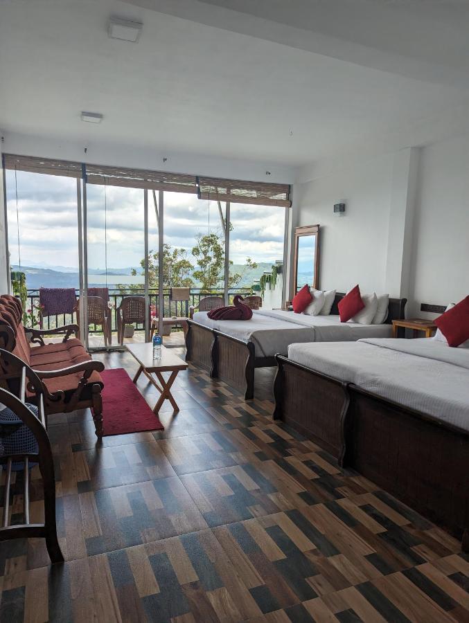 Habitación Familiar con vistas a la montaña