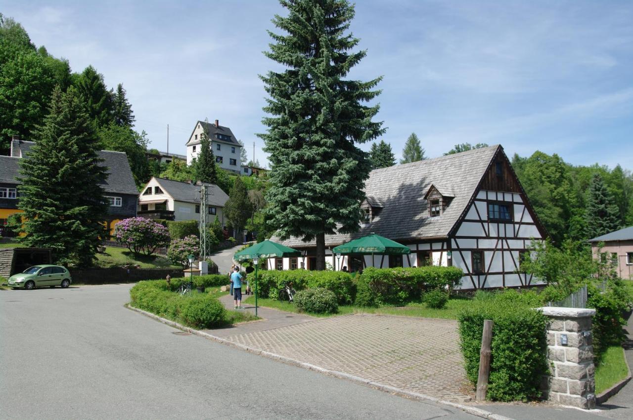 Wirtschaft & Pension Zum Huthaus - Chambres d’hôtes