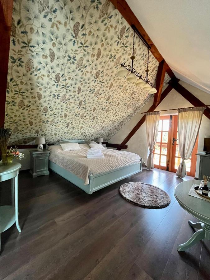 Doppelzimmer mit Balkon