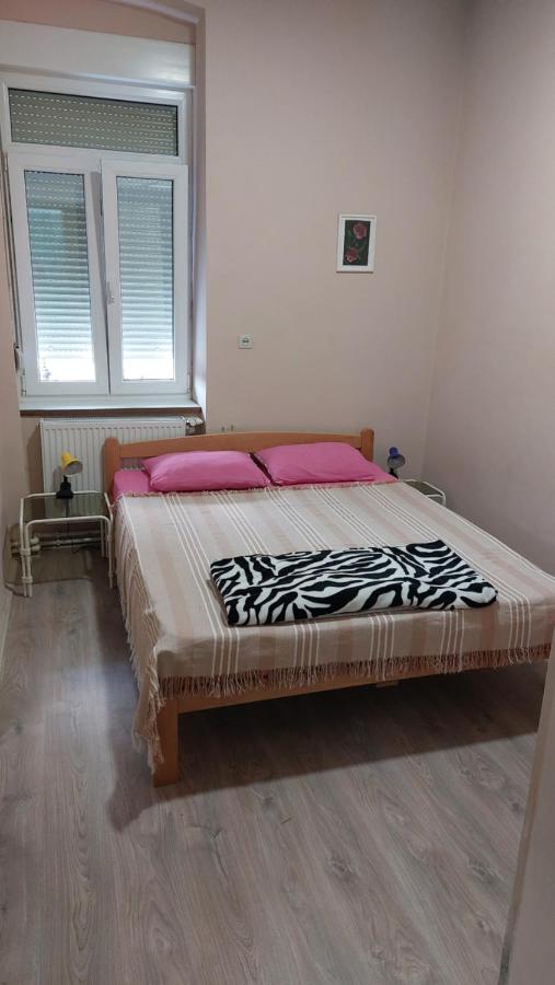 B&B Ruma - Apartman Central - Bed and Breakfast Ruma