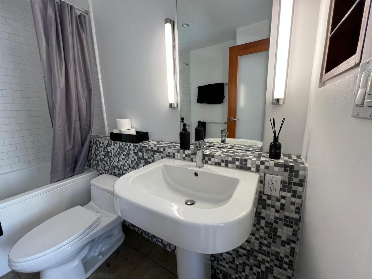 Historic Downtown LA Loft - Urban Charm - Ferienwohnung