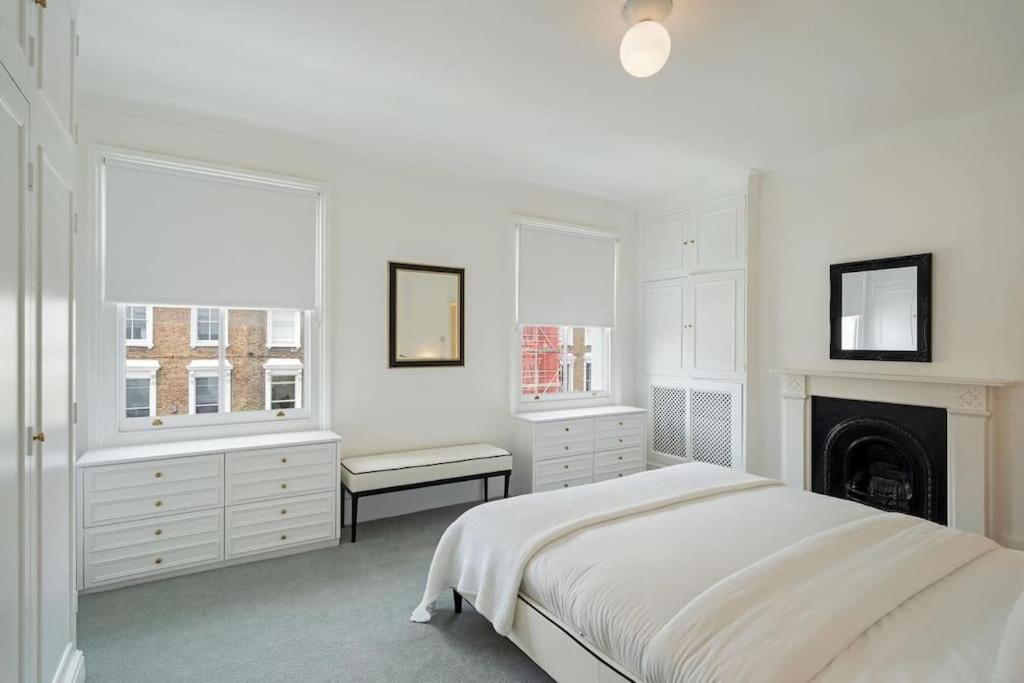 Beautiful Two Bedroom Maisonette in the heart of Chelsea - Ferienwohnung London