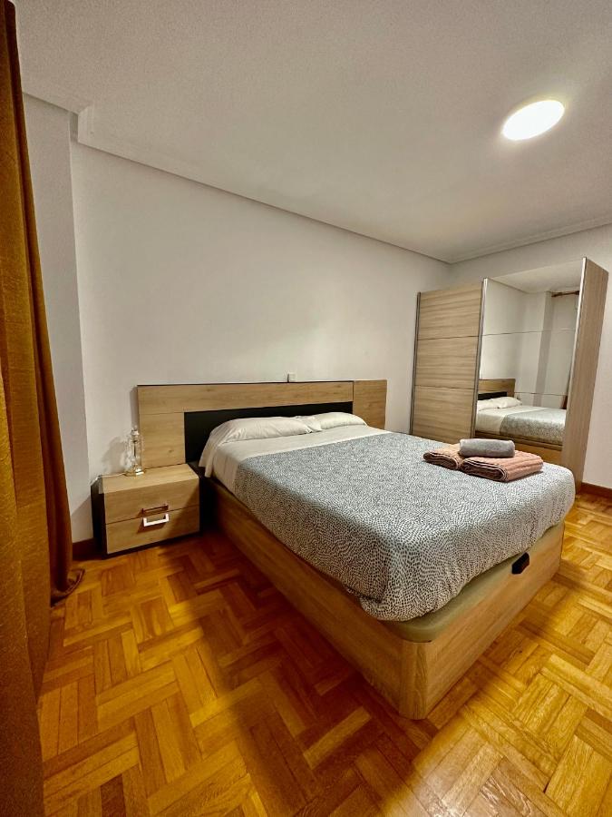 AtuaireHome San Pablo rozando el Museo de la Evolución con parking incluido - Chambres d'hôtes Burgos