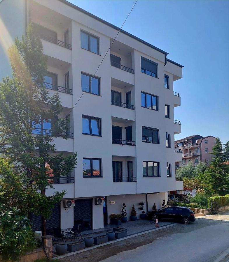 Nightingale's Signature Suite - B&B Ocrida