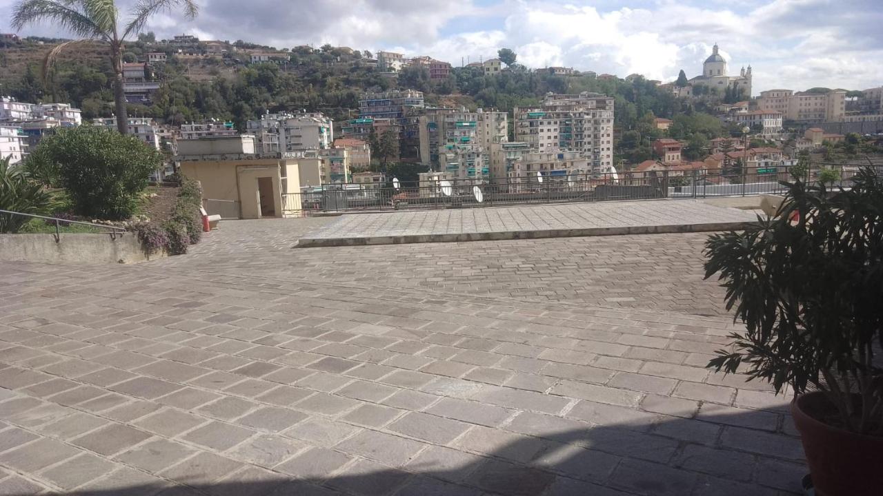 Sanremo affitti brevi periodi da Dino - B&B