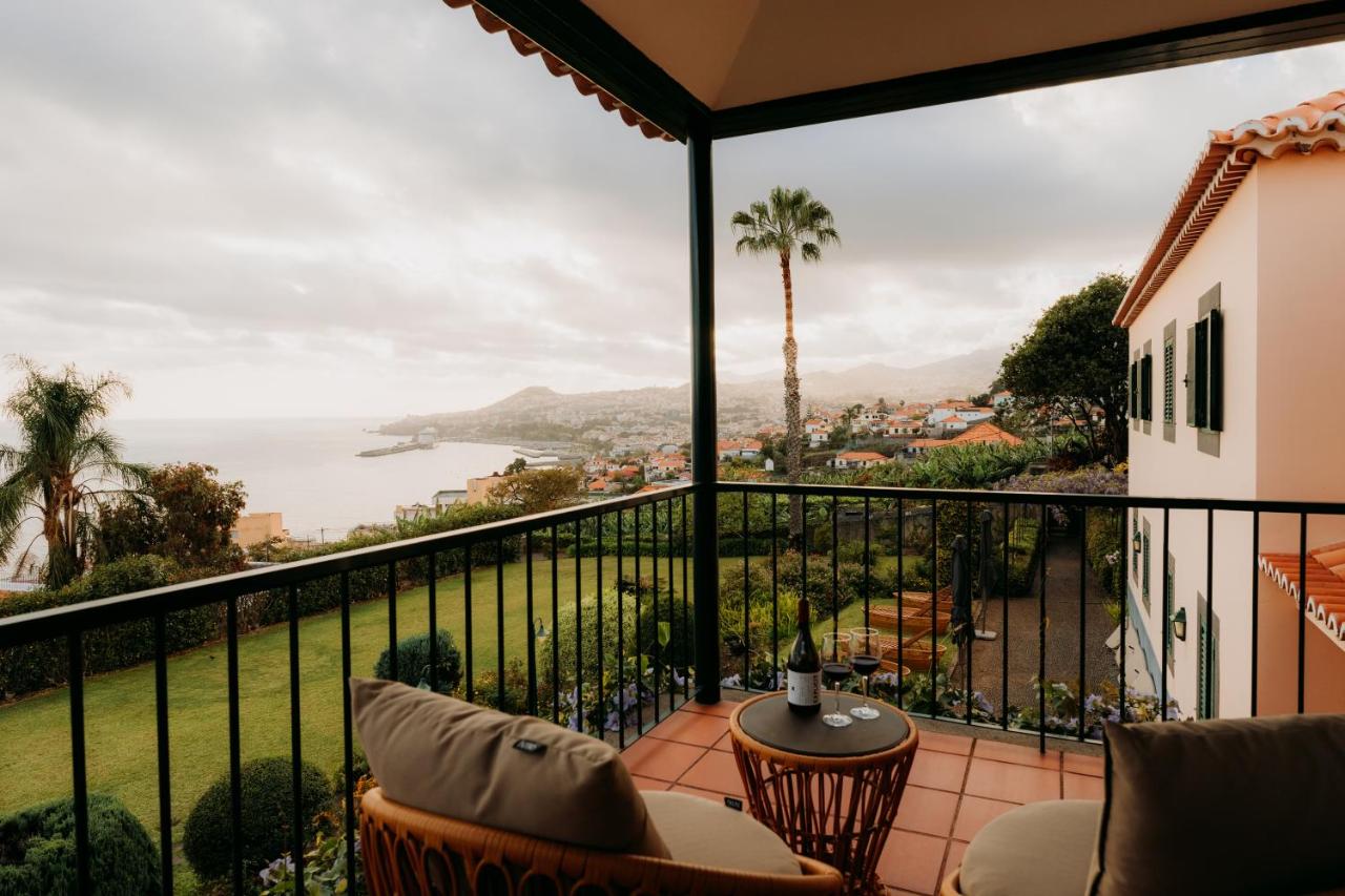 Double Room with Balcony and Sea View