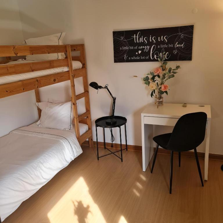 Habitación Familiar con vistas al jardín
