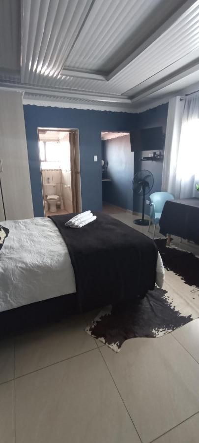 Deluxe Double Room with Shower