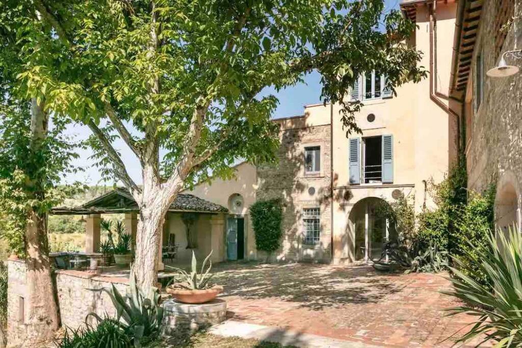 Isola del Pittore Fienile di Villa Storica - B&B