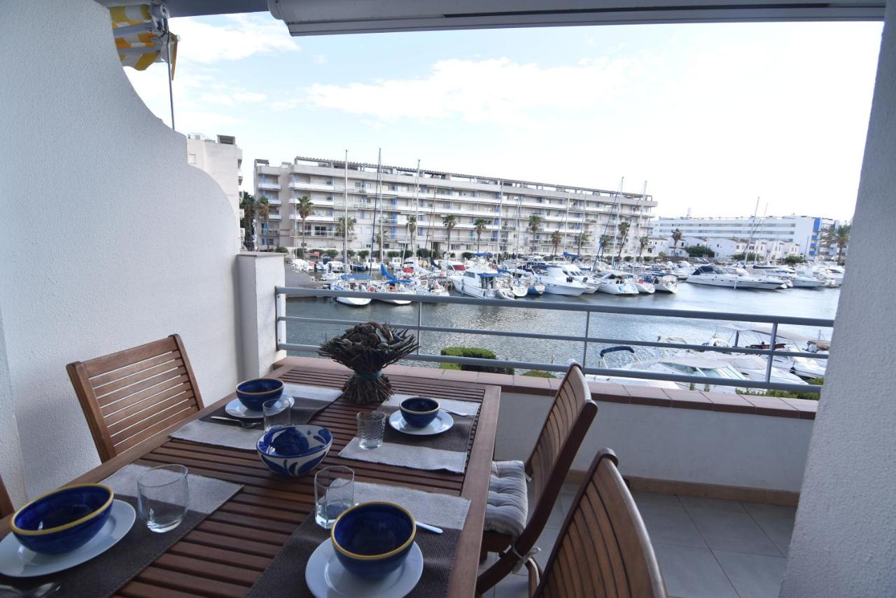 RNET - 1-6 Puerto Madeira Canal View - B&B Rosas