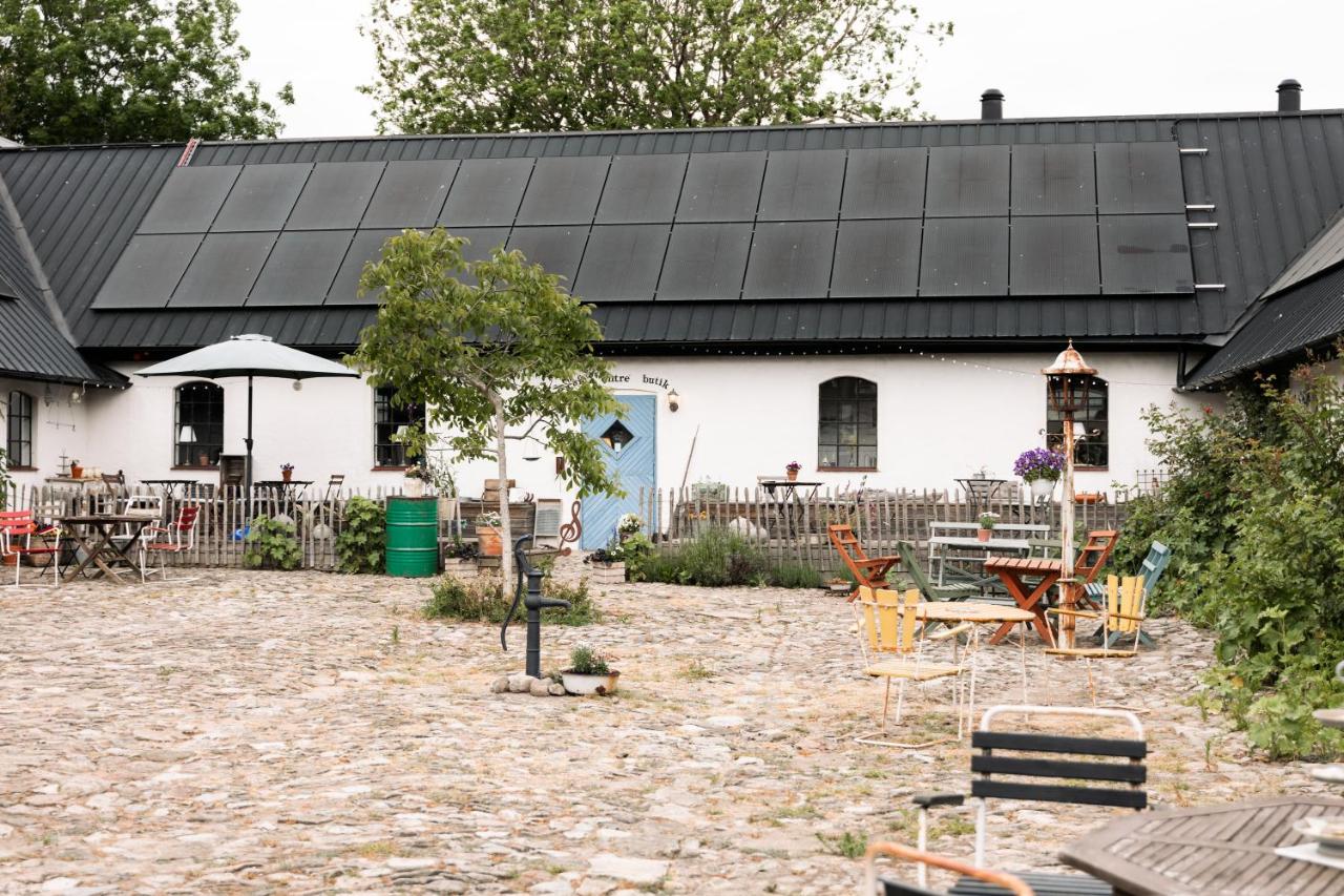 B&B Simrishamn - Sköllengården - Bed and Breakfast Simrishamn