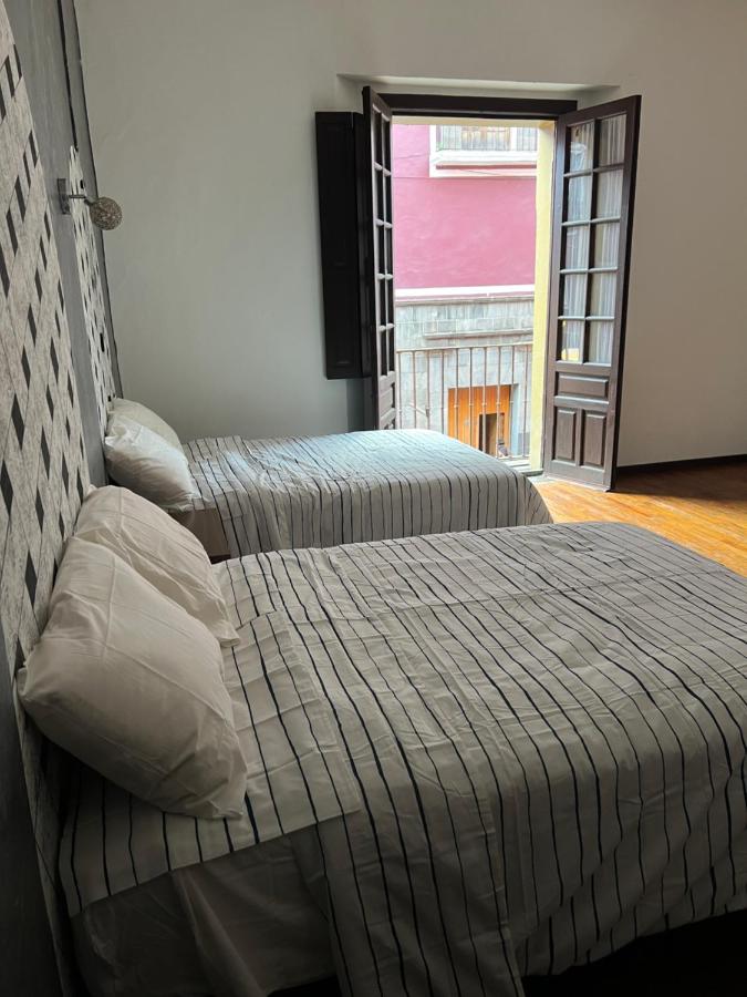 Catedral 304 - B&B Puebla City