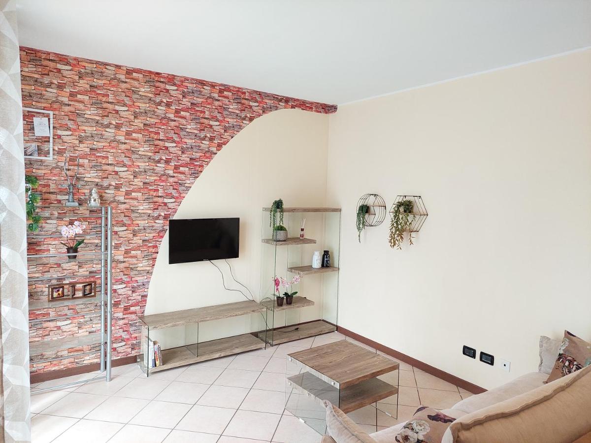 giardino privato - comodo per Malpensa e Milano - con parcheggio - Bed and Breakfast Somma Lombardo