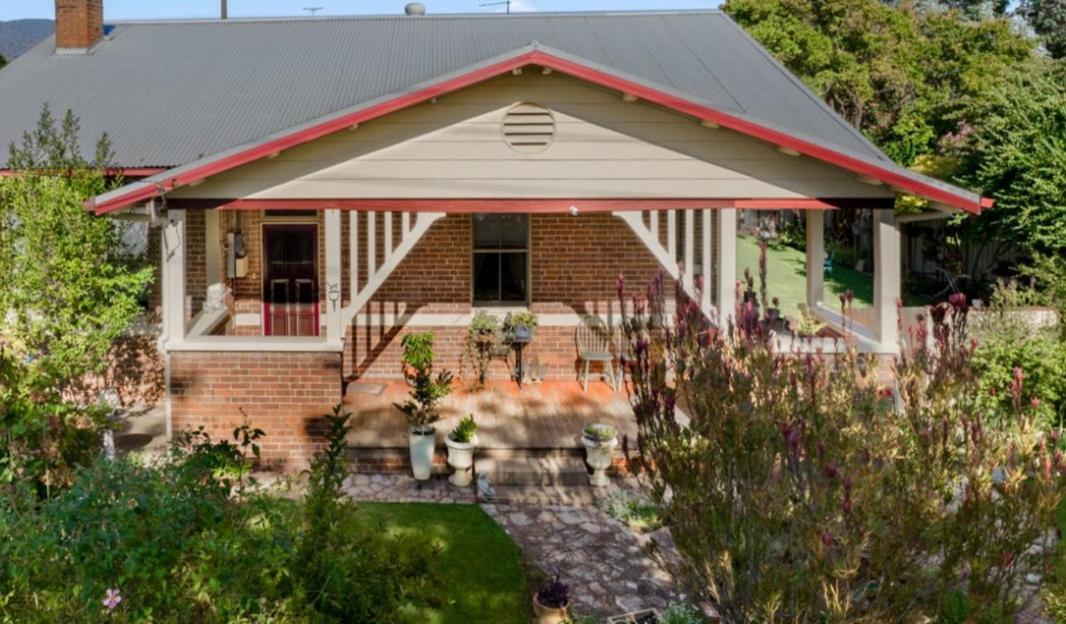 B&B Mudgee - Redgum Cottage - Bed and Breakfast Mudgee