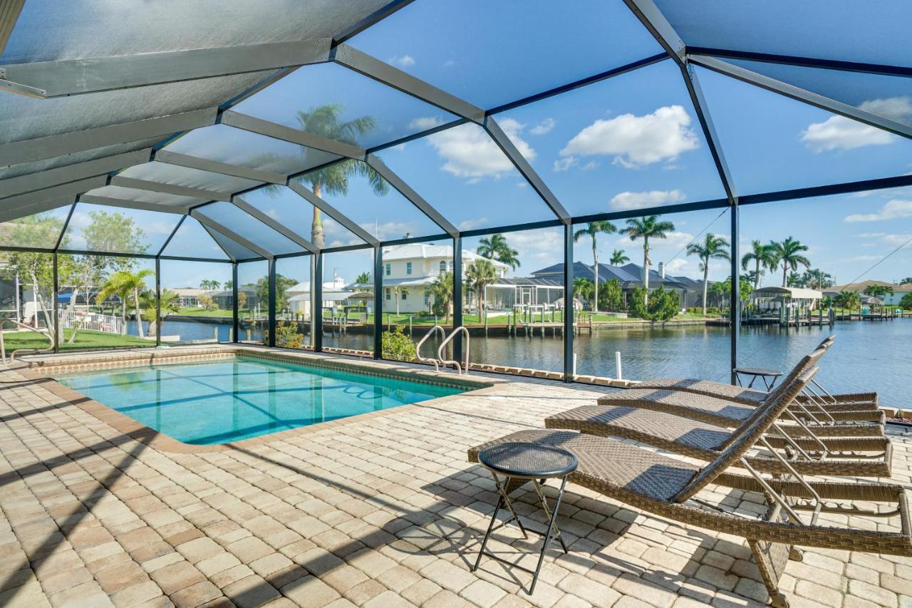 B&B Cape Coral - Cape Coral Canal-Front Home with Private Pool and Dock - Bed and Breakfast Cape Coral