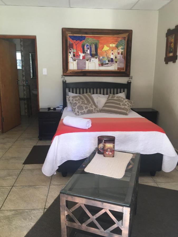 Doppelzimmer mit Gartenblick