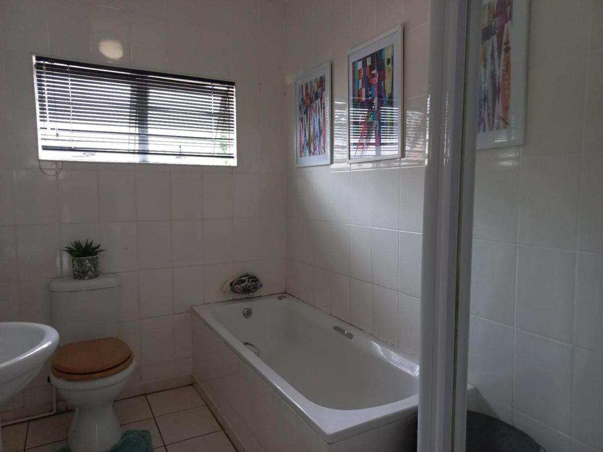 Camera Standard Doppia con Letti Singoli