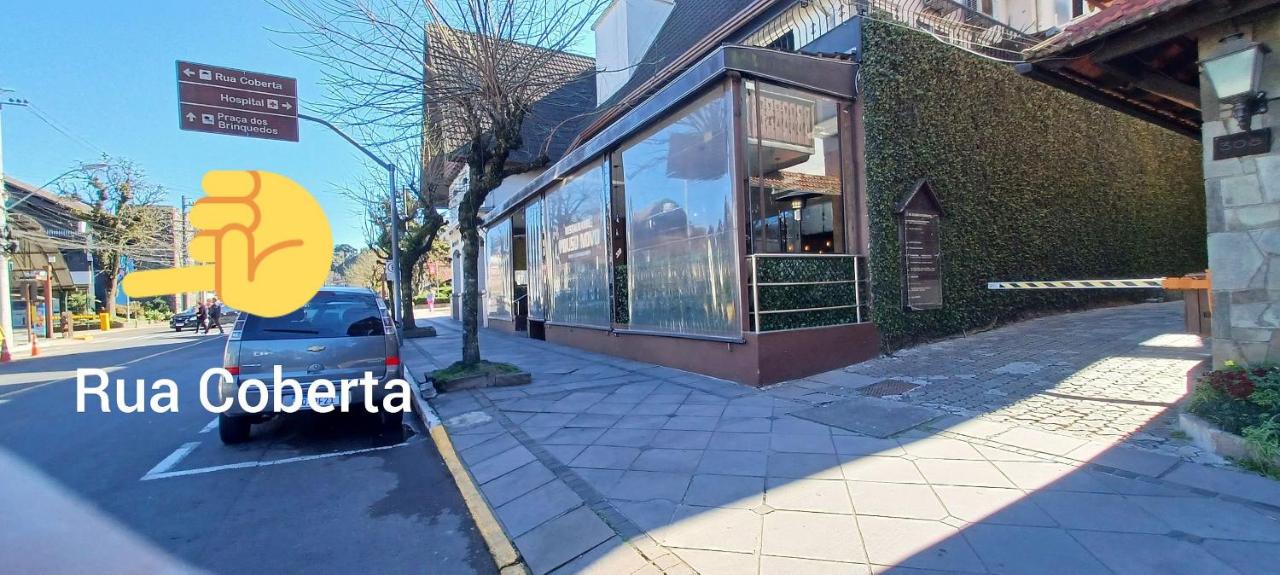 Locar-in Gramado - Apê Lindo a 30m da Rua Coberta - B&B Gramado