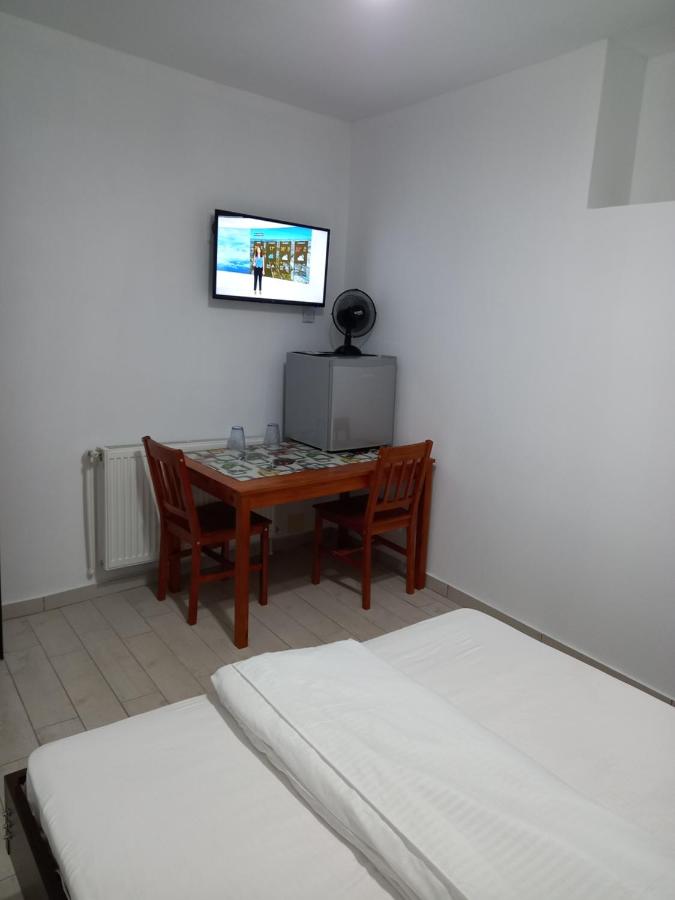 Doppelzimmer mit eigenem externen Bad