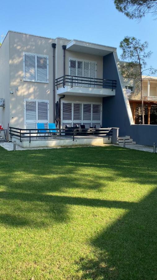 Sunset Bay Villa at Gjiri Lalzit Durres - Bed and Breakfast