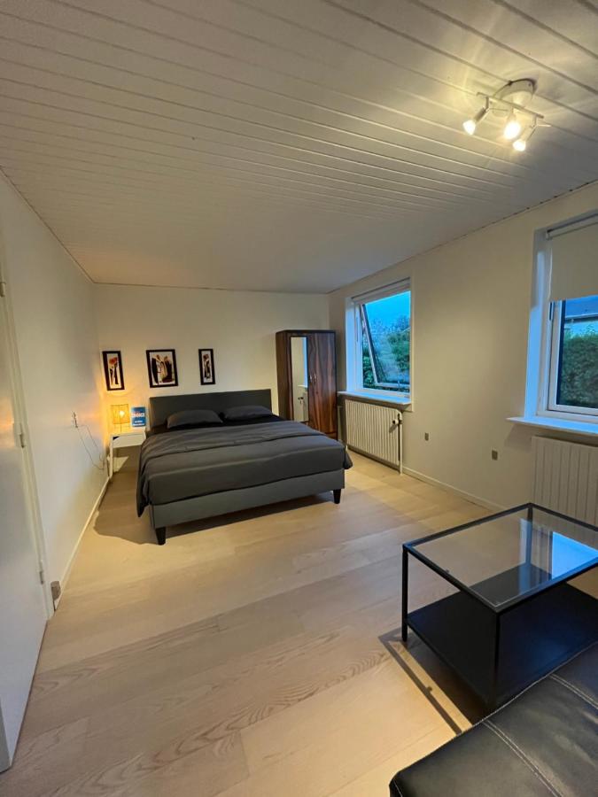 B&B Billund - Private Room in Billund centre close to Lego House & Legoland - Bed and Breakfast Billund