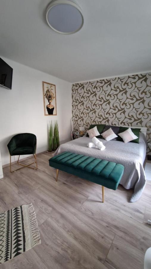 Anida Holiday Home - Bed and Breakfast