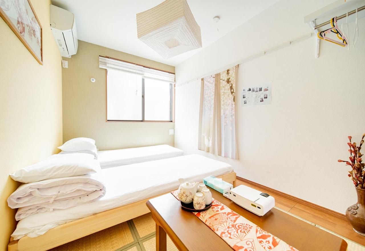 Twin Room with Private Bathroom