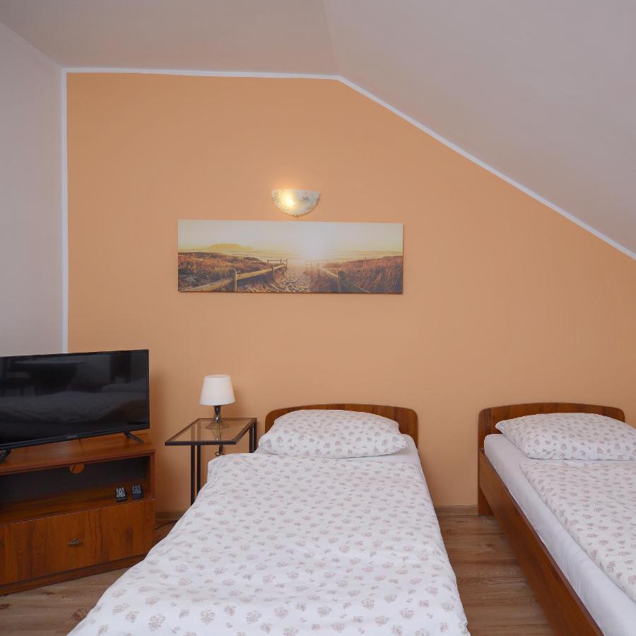 Large Single Room