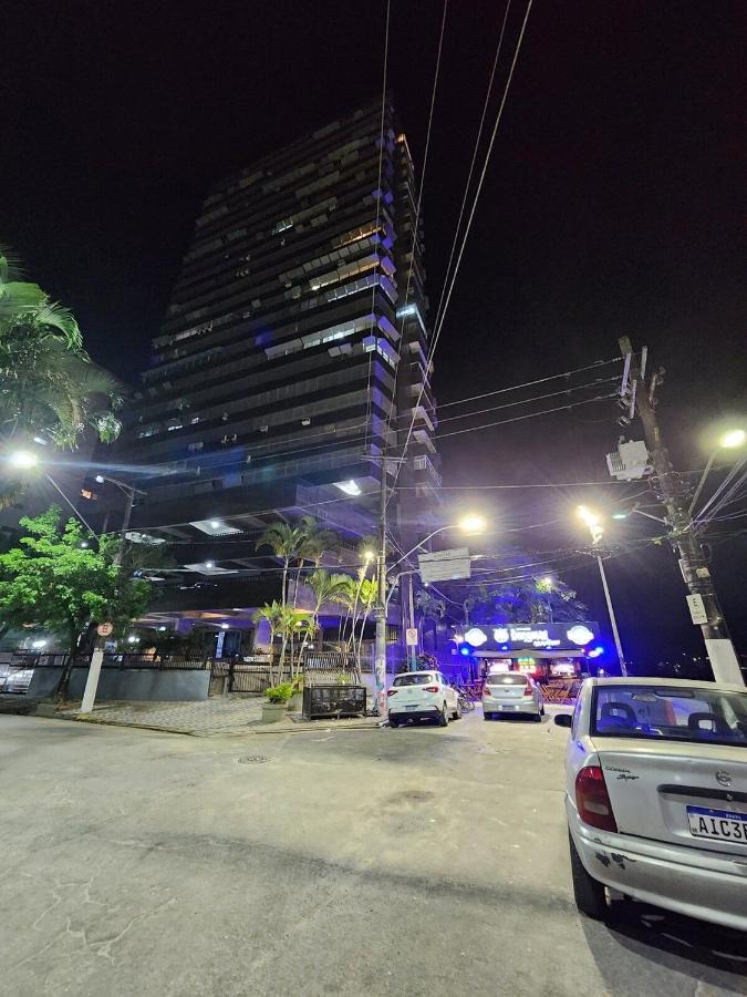 Apê Pé na Areia 3quartos/2vagas - Bed and Breakfast São Vicente