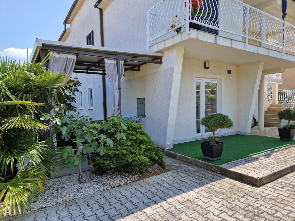 Beachfront Studio Palma - Chambres d’hôtes Umag