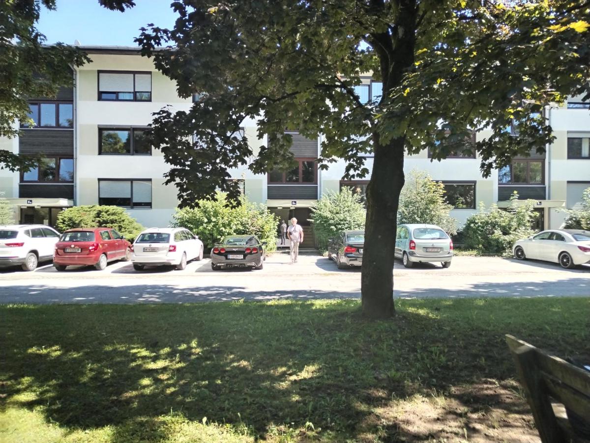 Waldeslust Warmbad mit Balkon und privatem Parkplatz - Chambres d’hôtes