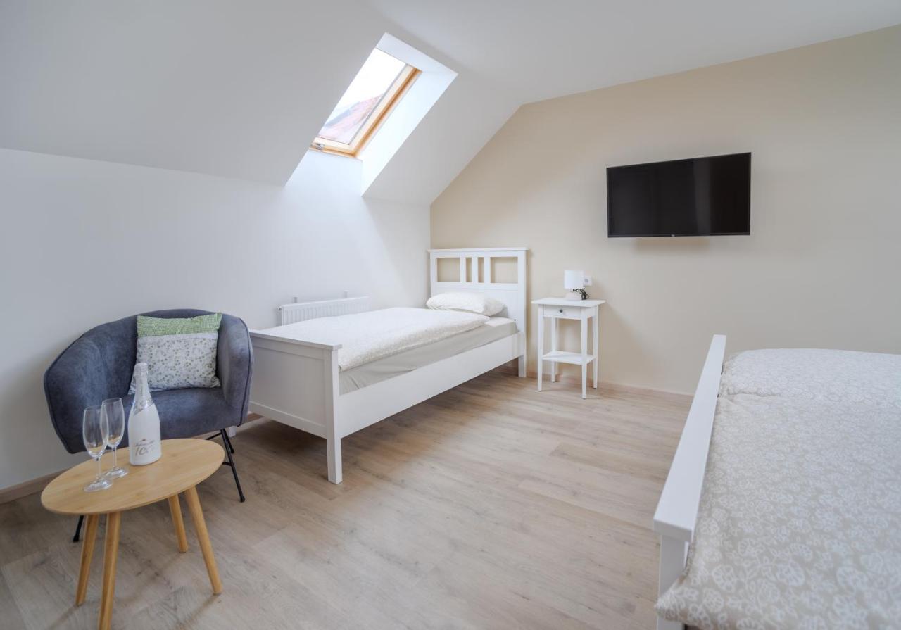 Habitación Triple con balcón