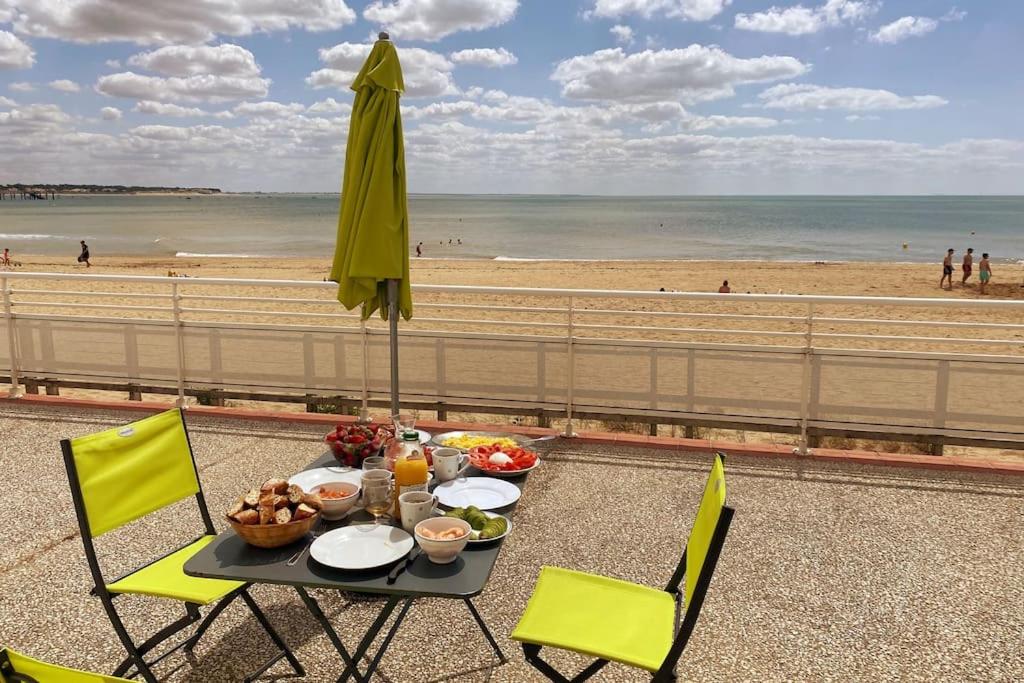 B&B La Tranche-sur-Mer - Superbe appartement les pieds dans l'eau ! - Bed and Breakfast La Tranche-sur-Mer