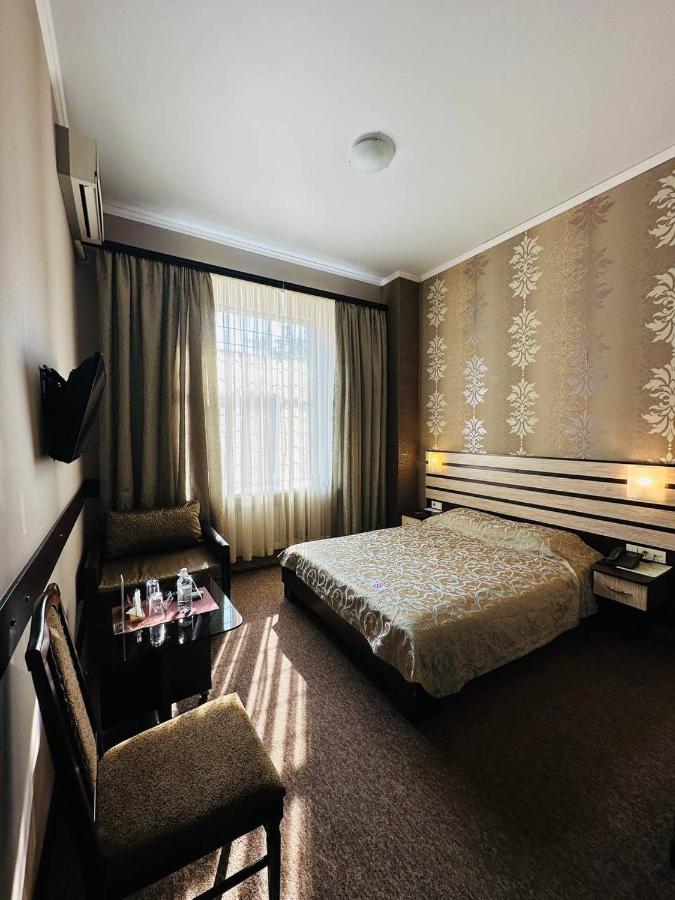 B&B Kharkiv - Classic Hotel - Bed and Breakfast Kharkiv