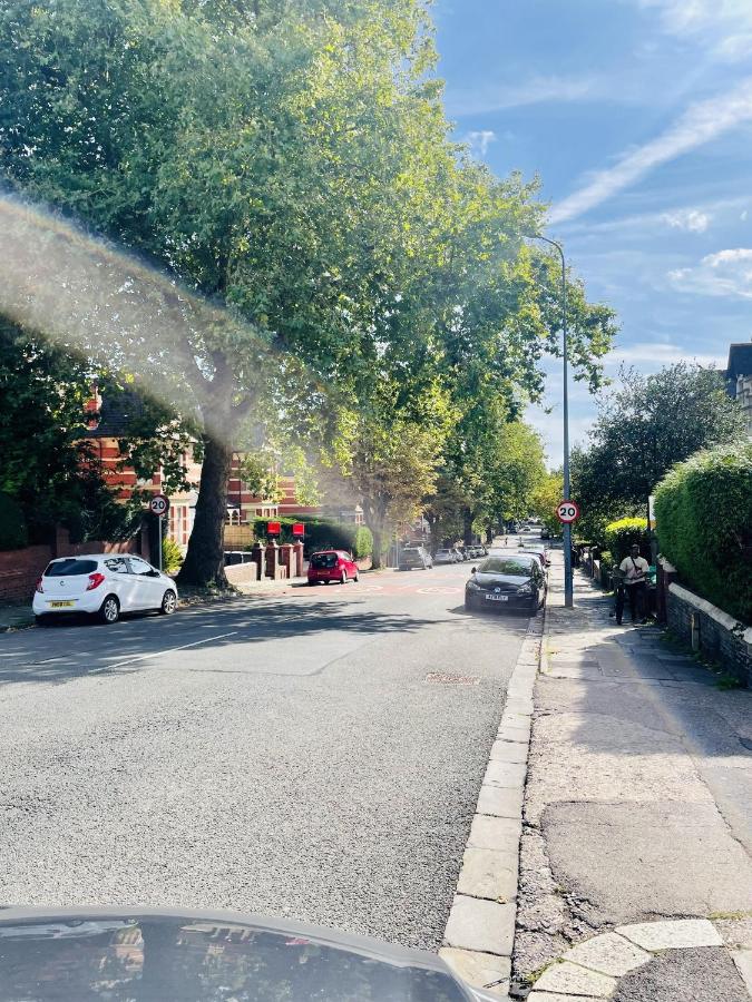 Boho Vibes Ground Floor Apartment - B&B Cardiff