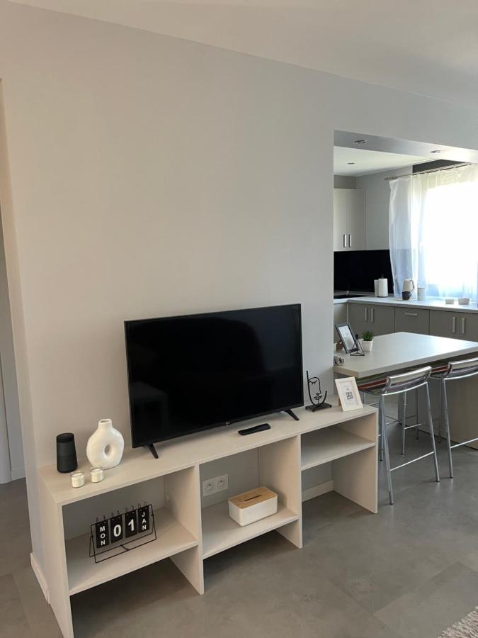 B&B Arad - Apartment 4 confort&modern - Bed and Breakfast Arad