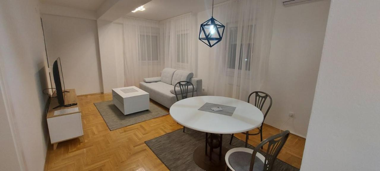 B&B Banja Luka - Apartmani ANNA - Bed and Breakfast Banja Luka