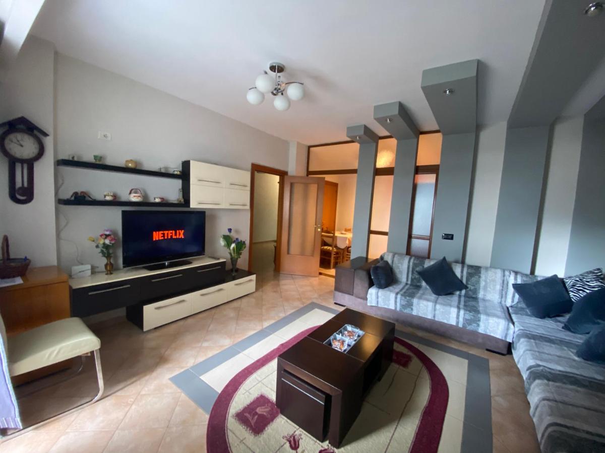 Cozy 1-Bedroom near the center of Tirana. - Chambres d'hôtes Tirana