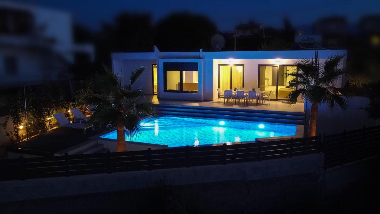 B&B Galangádhos - Kyamon Estate Luxury Villa - Bed and Breakfast Galangádhos