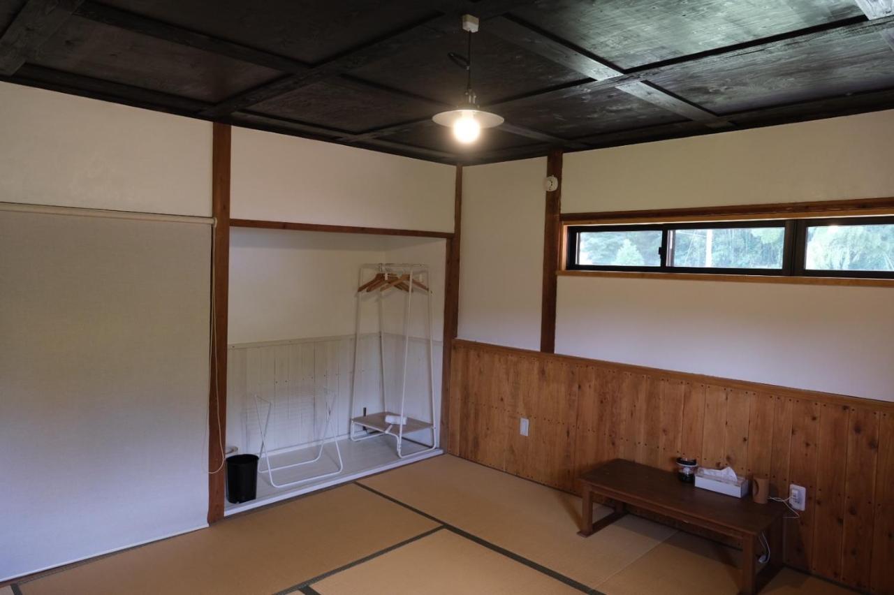 Japanese-Style Room