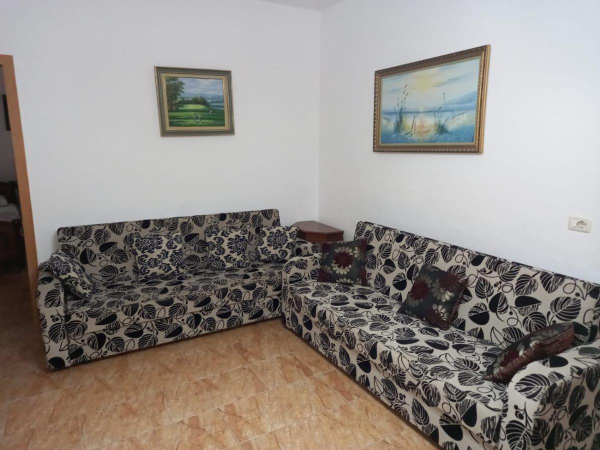 Vacation's Apartment - B&B Durrës