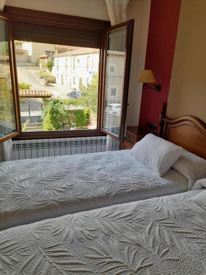 Camera Doppia con Letti Singoli