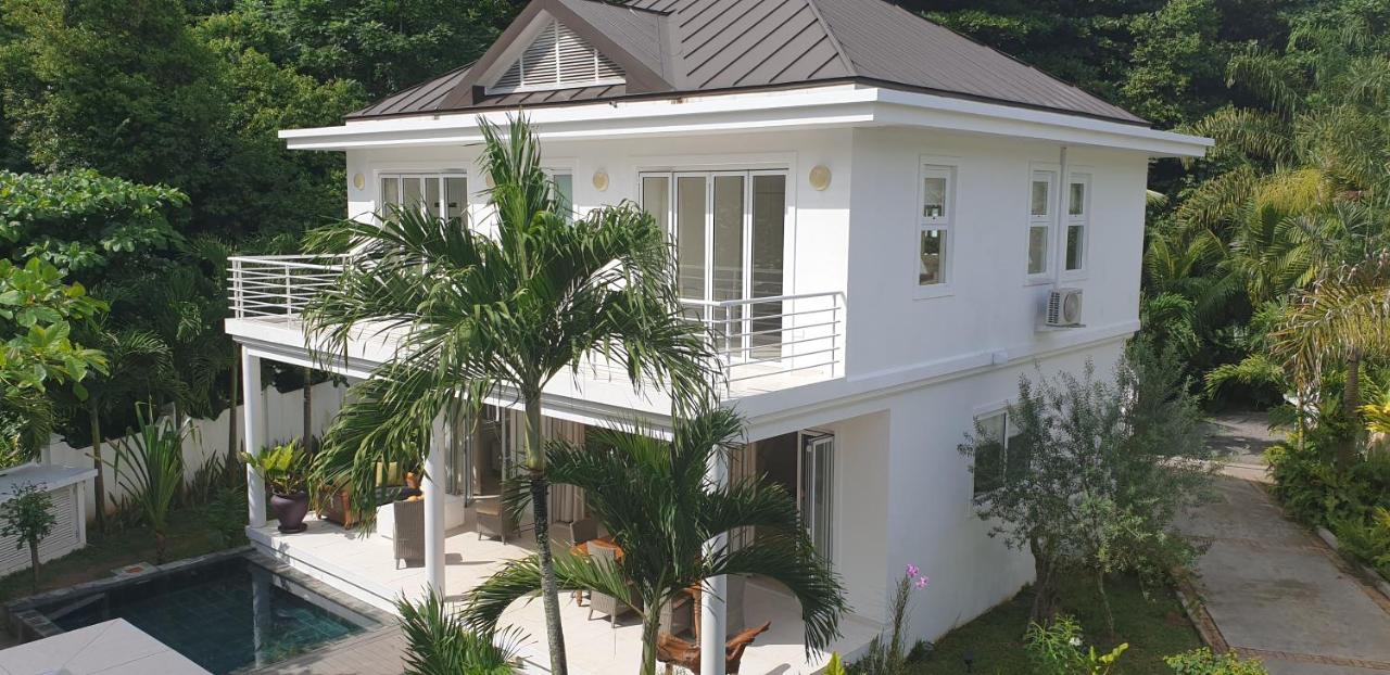 B&B Beau Vallon - Las Brisas Villa - Chateau Elysium - Bed and Breakfast Beau Vallon