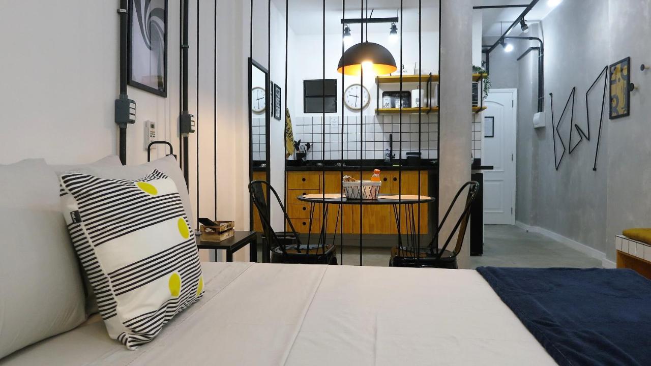 Apezinho.Loft Copacabana 4 (Industrial) - B&B