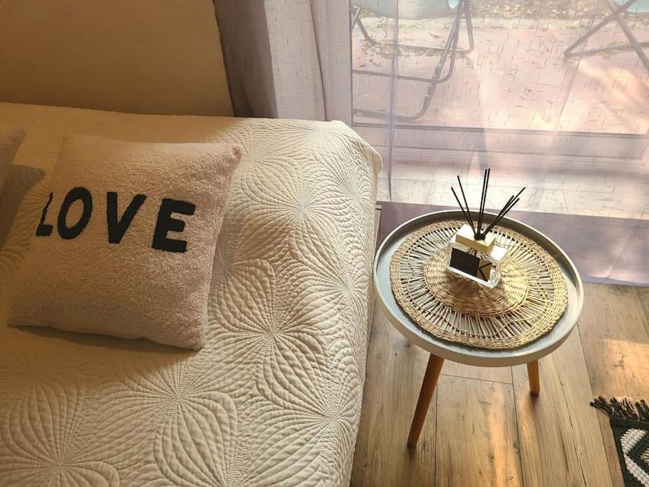 Les Bambous - Rez de jardin Millau Centre - Parking privatif, wifi - B&B Millau