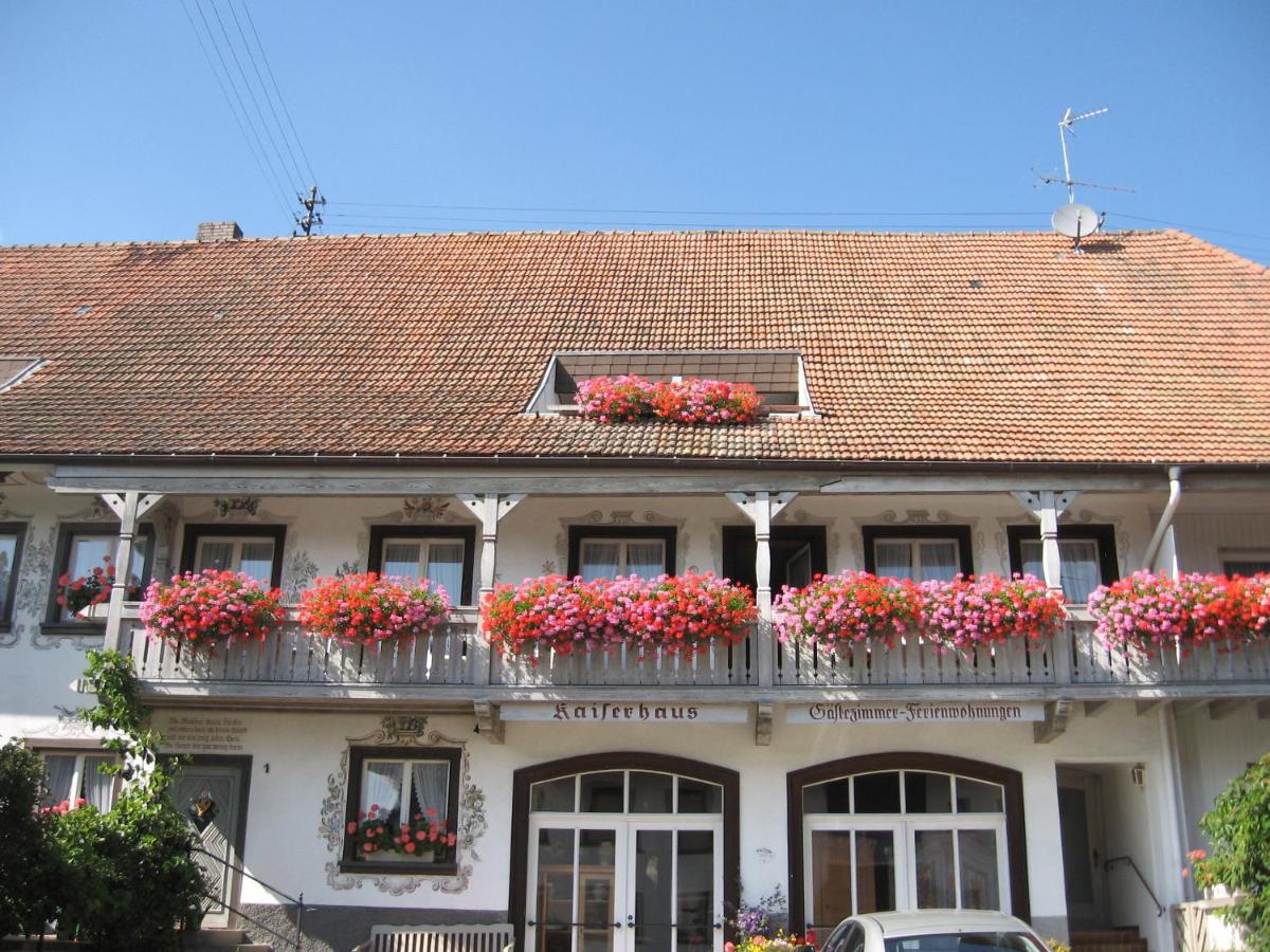 Doppelzimmer mit Balkon