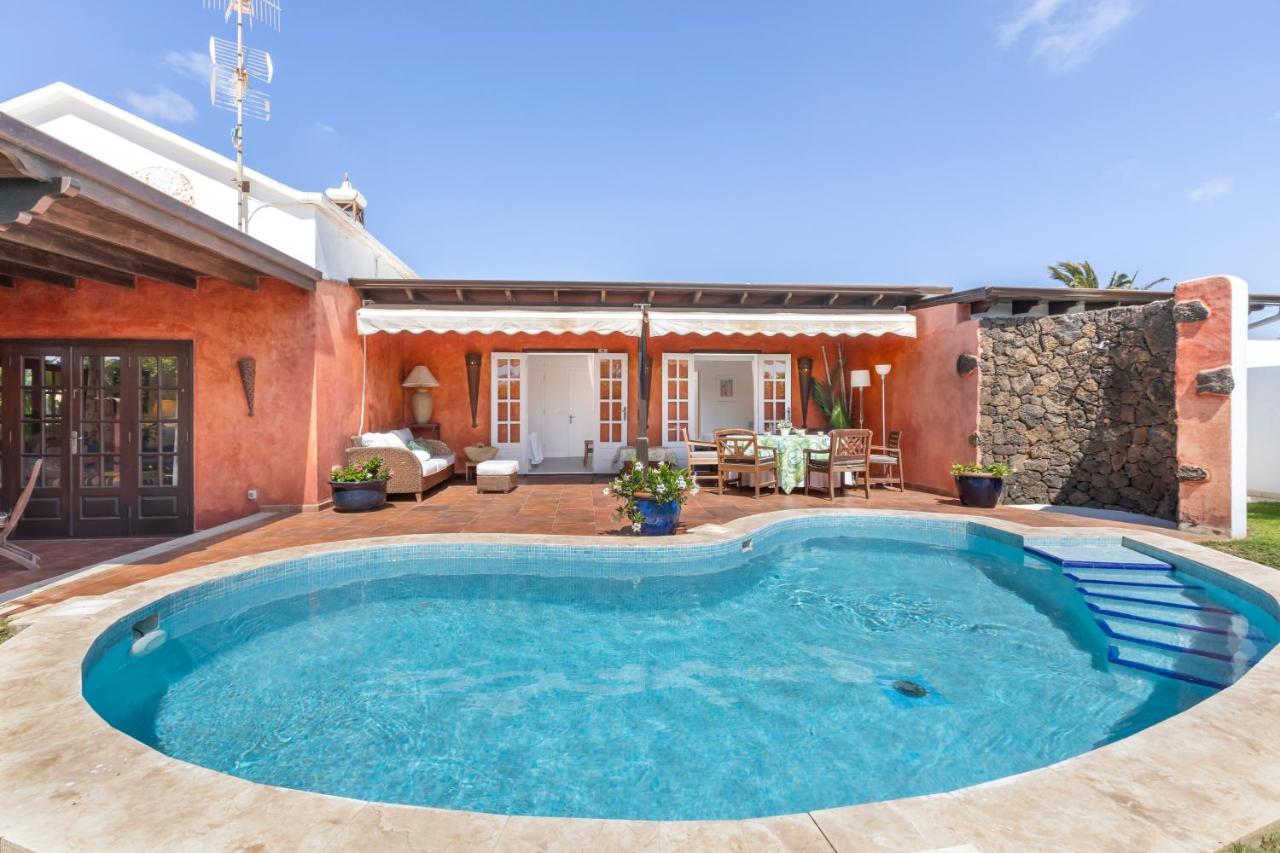 B&B Costa Teguise - Evergreen Villa - Bed and Breakfast Costa Teguise